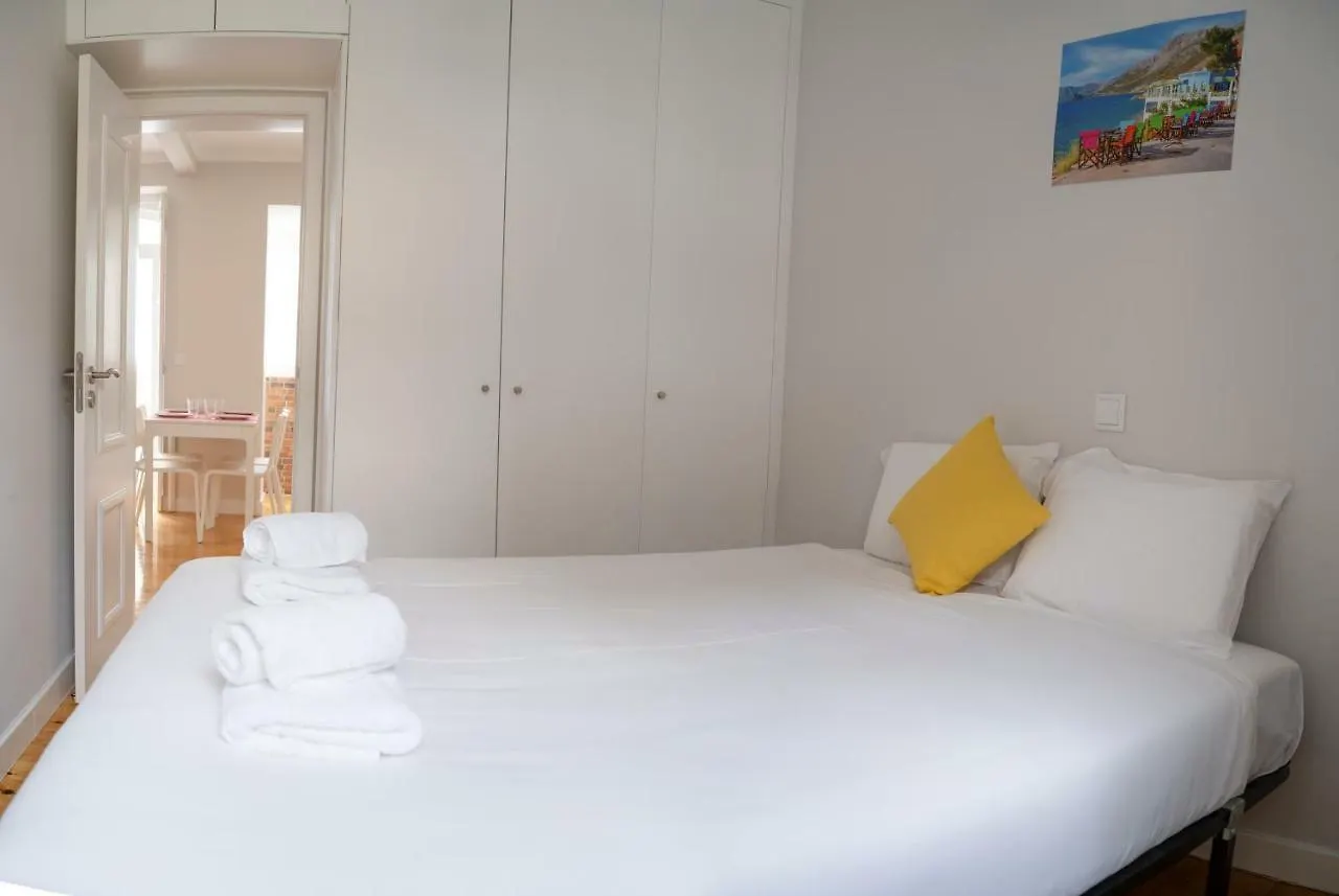 Funky Two Bedroom Saldanha Lisbon